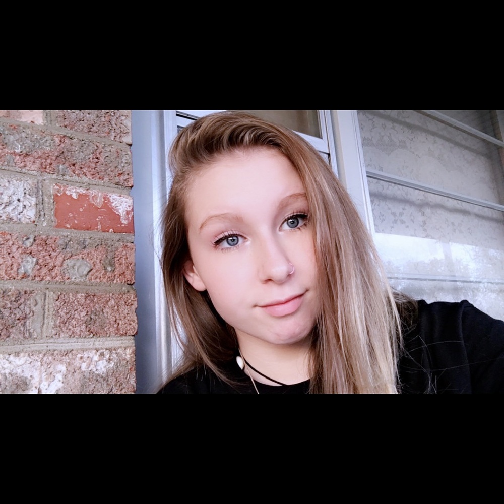 Meet your Posher, Anna